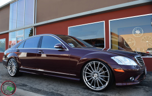 Mercedes S class on 22x9 22x10.5 RoadForce RF15 Chrome Plated