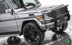 G wagon on 24x10 RoadForce RF24 Glass Black 