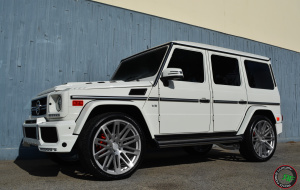 G wagon on 24x10 RoadForce RF24 Silver Machine face