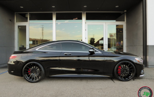 Mercedes S550 coupe on 22x9 22x10.5 RoadForce RF15 gloss black