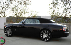 Rolls-Royce Phantom Drophead Coupe on RoadForce RF24 24x10 Black Machine Face finish