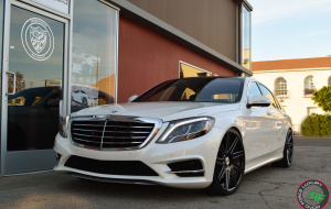 Mercedes S550 on 22x9 22x10.5 RoadForce RF11