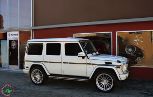 Mercedes G550 on Road Force RF15 22x10.5 Silver Machine Face finish