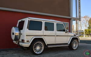 Mercedes G550 on Road Force RF15 22x10.5 Silver Machine Face finish