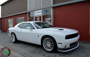 RoadForce RF008 on Dodge Challenger 20x9 front 20x10.5 rear