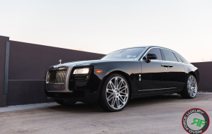 Rolls-Royce Ghost on RoadForce RF24 24x9 front 24x10 rear