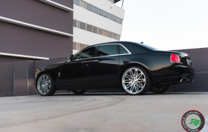 Rolls-Royce Ghost on RoadForce RF24 24x9 front 24x10 rear