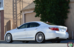 Lexus LS460 on 21x9 21x10.5 Roadforce RF15